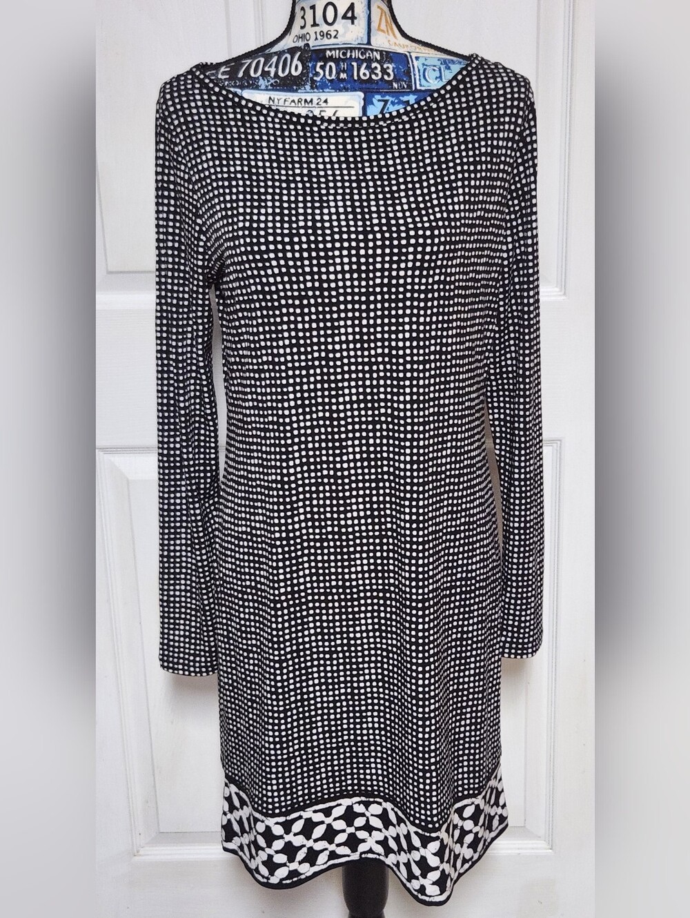 Michael Kors Black and White Long-Sleeve Patterned Women's Dress Size Medium